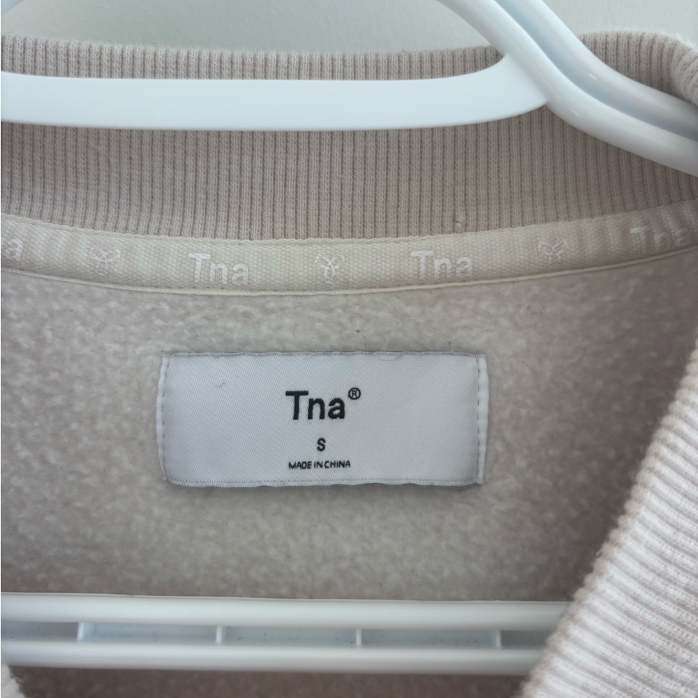 TNA Cream Fleece cropped Sweatshirt - Picture 4 of 4